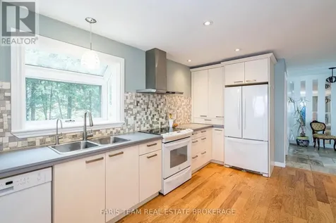 481 Islandview Lane Midland ON L4R 5H4