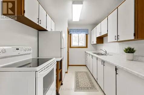 68 Fourth Street Orillia ON L3V 4B8