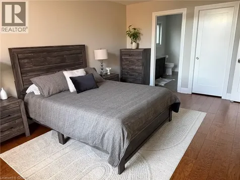 211 Tollgate Drive Ancaster ON L9G 5C8