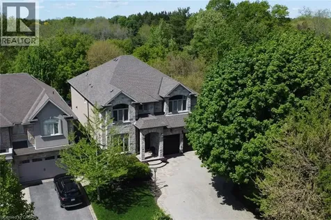 211 Tollgate Drive Ancaster ON L9G 5C8