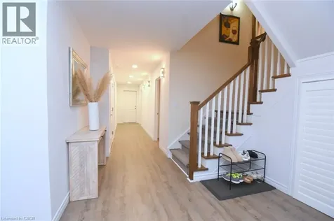 211 Tollgate Drive Ancaster ON L9G 5C8