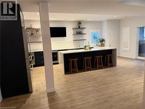 211 Tollgate Drive Ancaster ON L9G 5C8