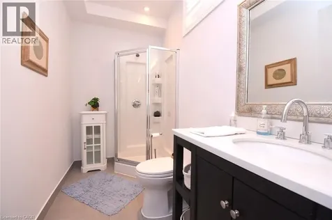 211 Tollgate Drive Ancaster ON L9G 5C8