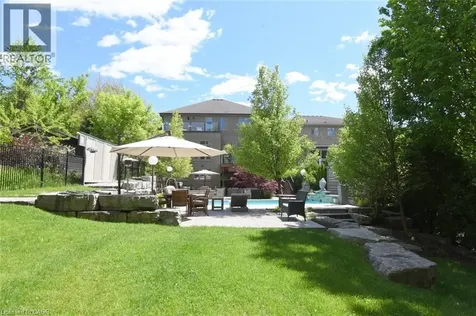 211 Tollgate Drive Ancaster ON L9G 5C8