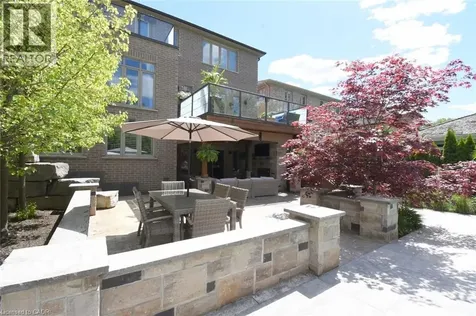 211 Tollgate Drive Ancaster ON L9G 5C8