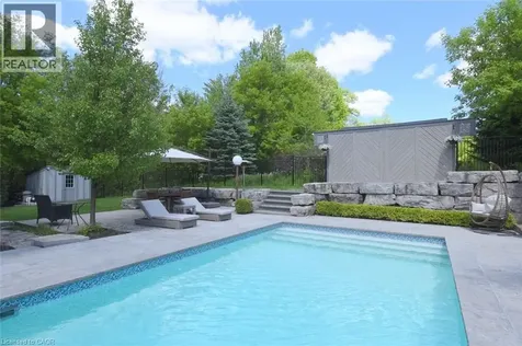 211 Tollgate Drive Ancaster ON L9G 5C8