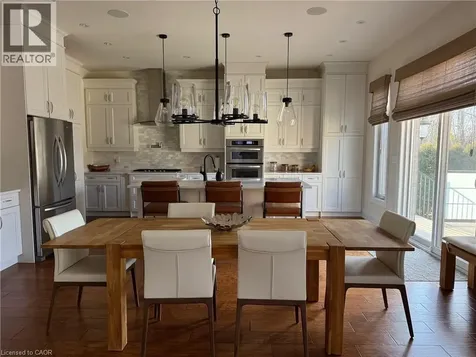 211 Tollgate Drive Ancaster ON L9G 5C8