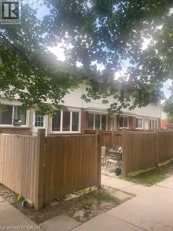 58 Hazelglen Drive Kitchener ON N2M 2E3