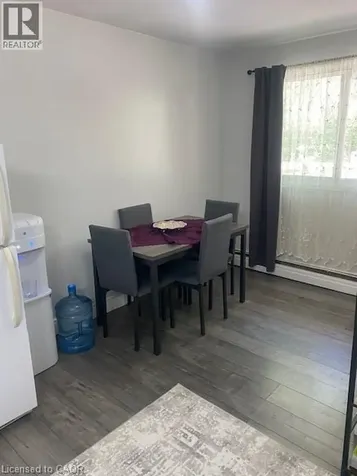 58 Hazelglen Drive Kitchener ON N2M 2E3