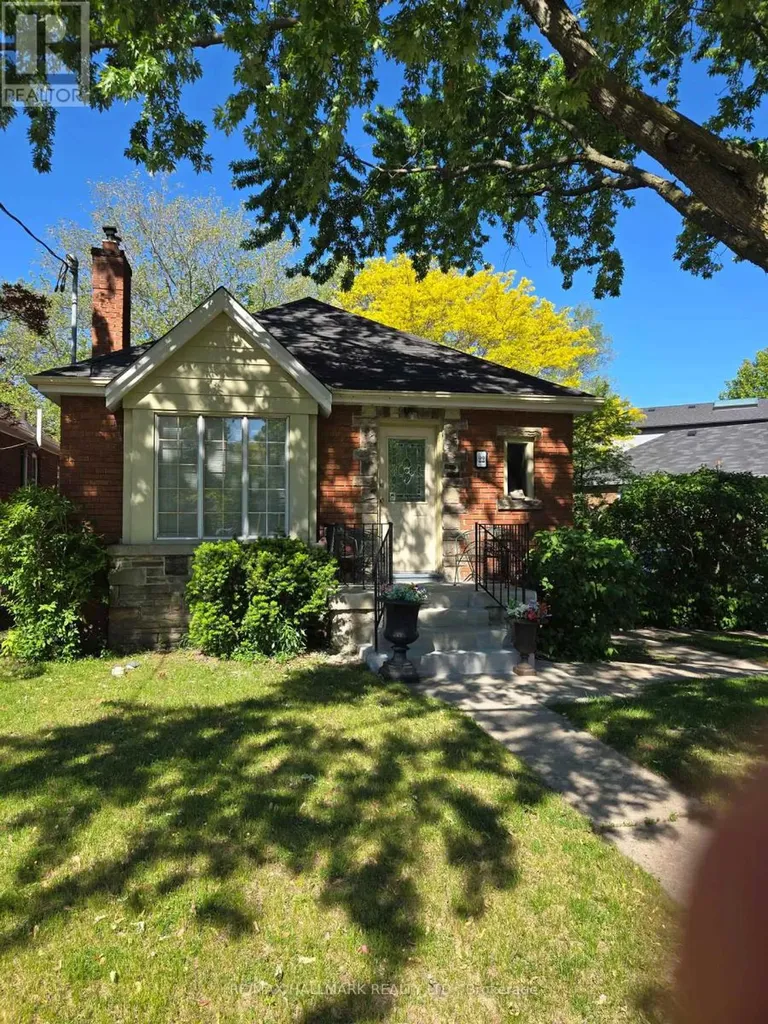 22 Airley Crescent Toronto (east York) ON M4K 4H6