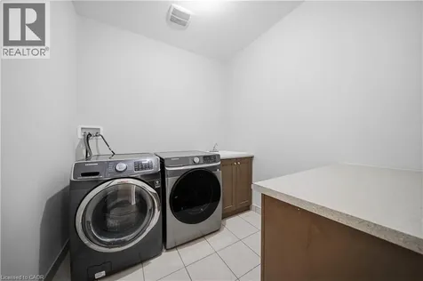 224 Cherryhurst Road Oakville ON L6M 0Z7