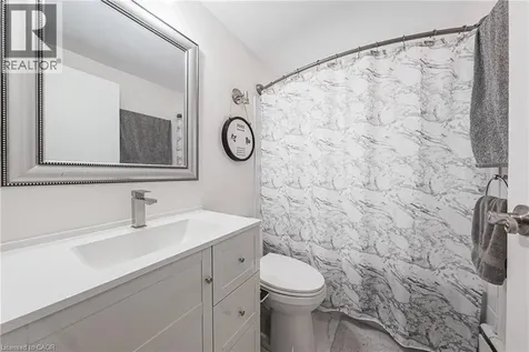 836 Concession Street Hamilton ON L8V 1E2