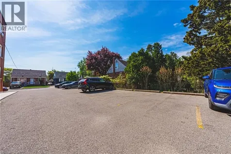 836 Concession Street Hamilton ON L8V 1E2