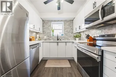 836 Concession Street Hamilton ON L8V 1E2