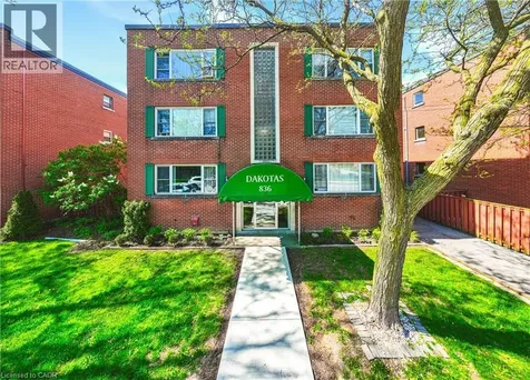 836 Concession Street Hamilton ON L8V 1E2