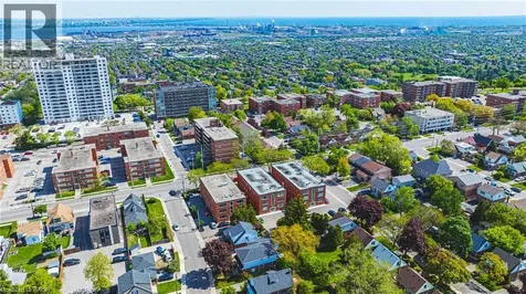 836 Concession Street Hamilton ON L8V 1E2
