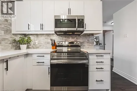 836 Concession Street Hamilton ON L8V 1E2