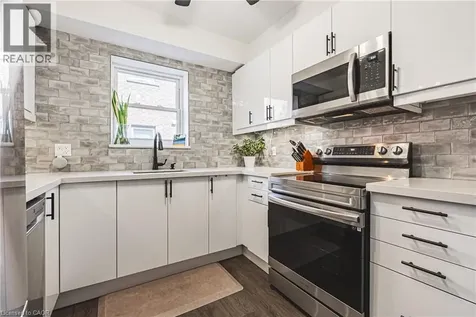 836 Concession Street Hamilton ON L8V 1E2