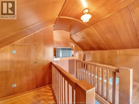 561 Elinor Street Windsor ON N8P 1E3