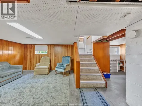 561 Elinor Street Windsor ON N8P 1E3