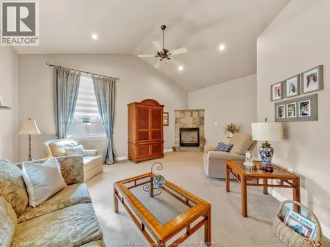 561 Elinor Street Windsor ON N8P 1E3