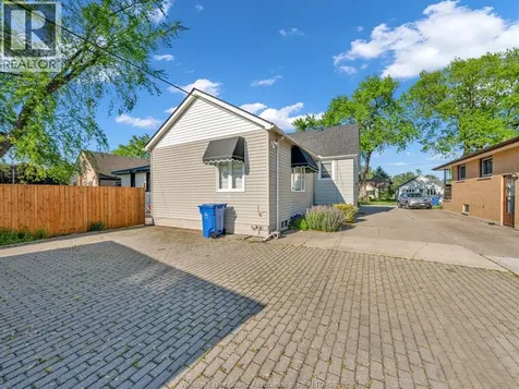 561 Elinor Street Windsor ON N8P 1E3