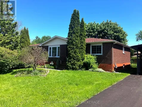 872 Briarhill Avenue Cornwall ON K6J 5K3