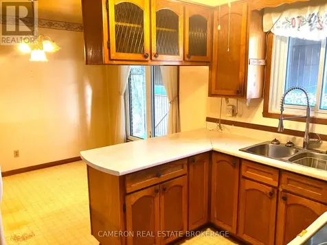 872 Briarhill Avenue Cornwall ON K6J 5K3