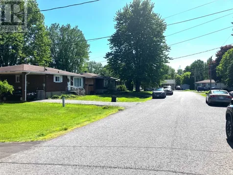 872 Briarhill Avenue Cornwall ON K6J 5K3