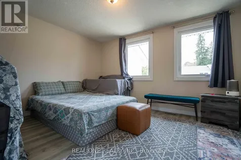 407 Keats Way Waterloo ON N2L 5S7
