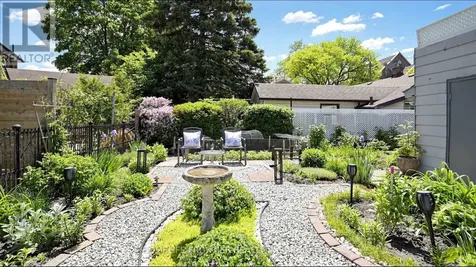 81 Richmond Street Brantford ON N3T 3Y7