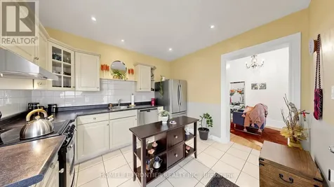 81 Richmond Street Brantford ON N3T 3Y7