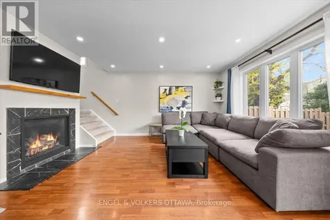 3762 Autumnwood Street Ottawa ON K1T 2K8
