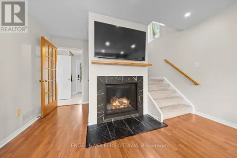3762 Autumnwood Street Ottawa ON K1T 2K8