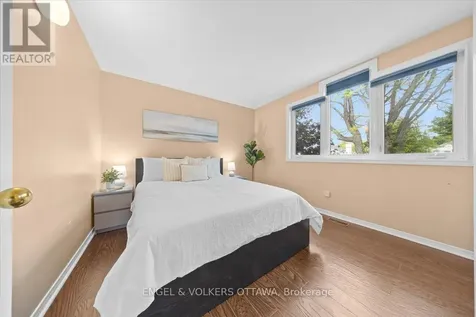 3762 Autumnwood Street Ottawa ON K1T 2K8