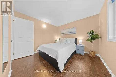 3762 Autumnwood Street Ottawa ON K1T 2K8