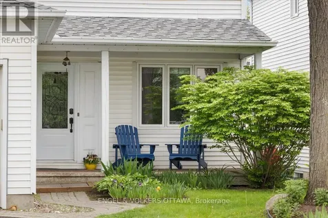 3762 Autumnwood Street Ottawa ON K1T 2K8