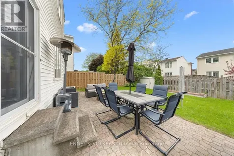 3762 Autumnwood Street Ottawa ON K1T 2K8