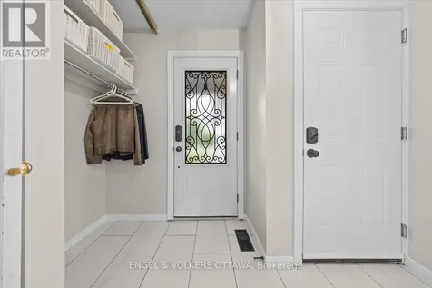 3762 Autumnwood Street Ottawa ON K1T 2K8