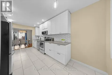 3762 Autumnwood Street Ottawa ON K1T 2K8