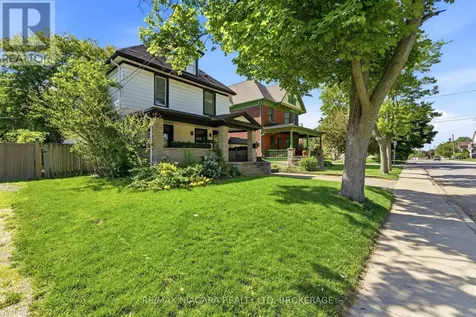4887 Crysler Avenue Niagara Falls (downtown) ON L2E 3W5