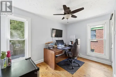 4887 Crysler Avenue Niagara Falls (downtown) ON L2E 3W5