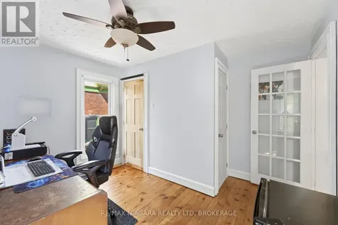 4887 Crysler Avenue Niagara Falls (downtown) ON L2E 3W5
