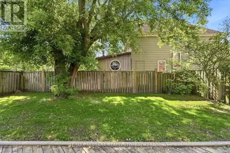 4887 Crysler Avenue Niagara Falls (downtown) ON L2E 3W5