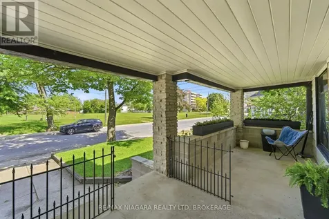 4887 Crysler Avenue Niagara Falls (downtown) ON L2E 3W5