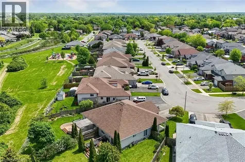 56 Golden Acres Drive Smithville ON L0R 2A0