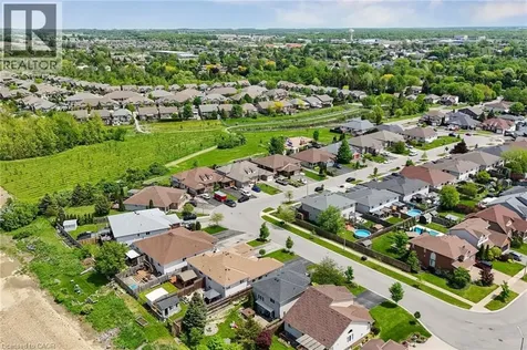 56 Golden Acres Drive Smithville ON L0R 2A0