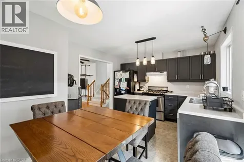 56 Golden Acres Drive Smithville ON L0R 2A0