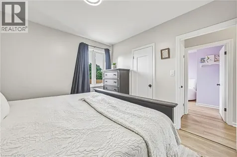 280 Montrose Avenue Hamilton ON L3M 3N8