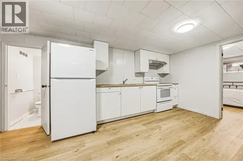 280 Montrose Avenue Hamilton ON L3M 3N8